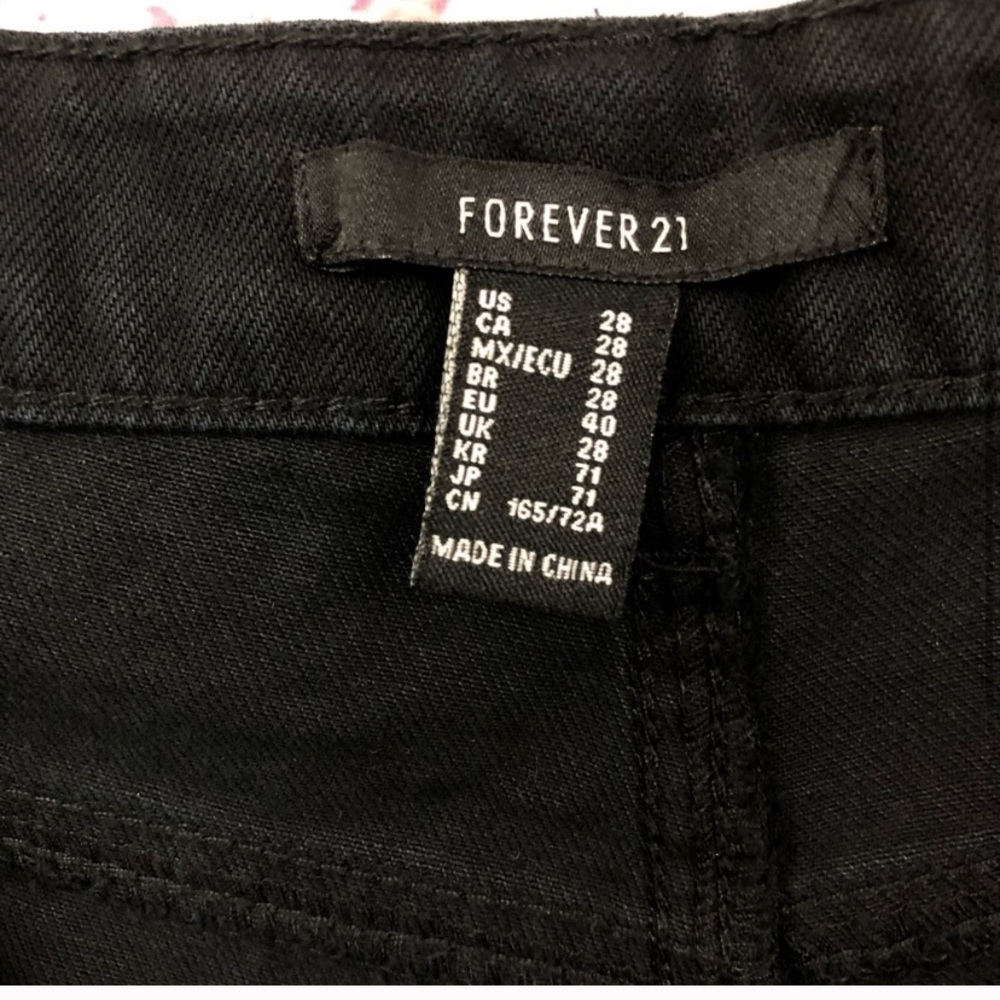 Forever 21 black denim high waist cutoff shorts - Picture 3 of 4